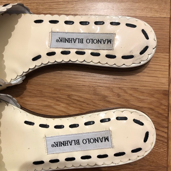 Manolo Blahnik White Patent Leather Slide Sandal with Black Detail size 5.5 - Picture 4 of 6